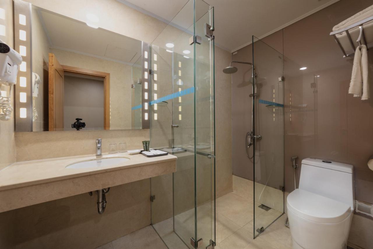 Halo Hanoi Hotel Екстериор снимка