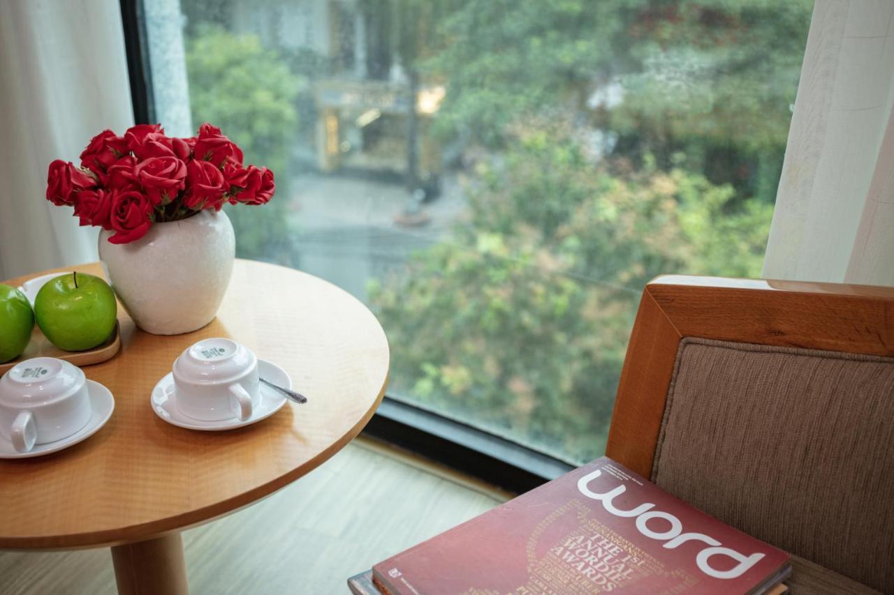 Halo Hanoi Hotel Екстериор снимка