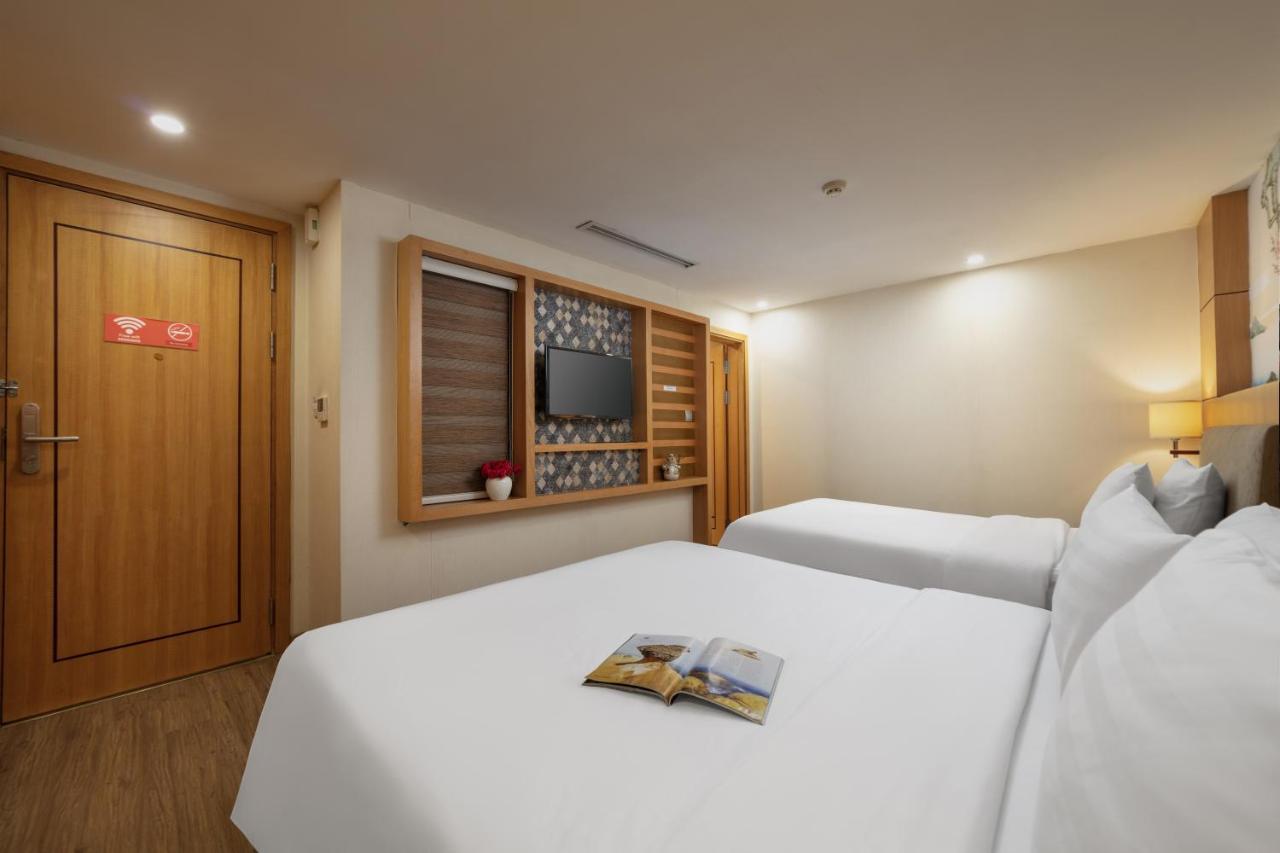 Halo Hanoi Hotel Екстериор снимка